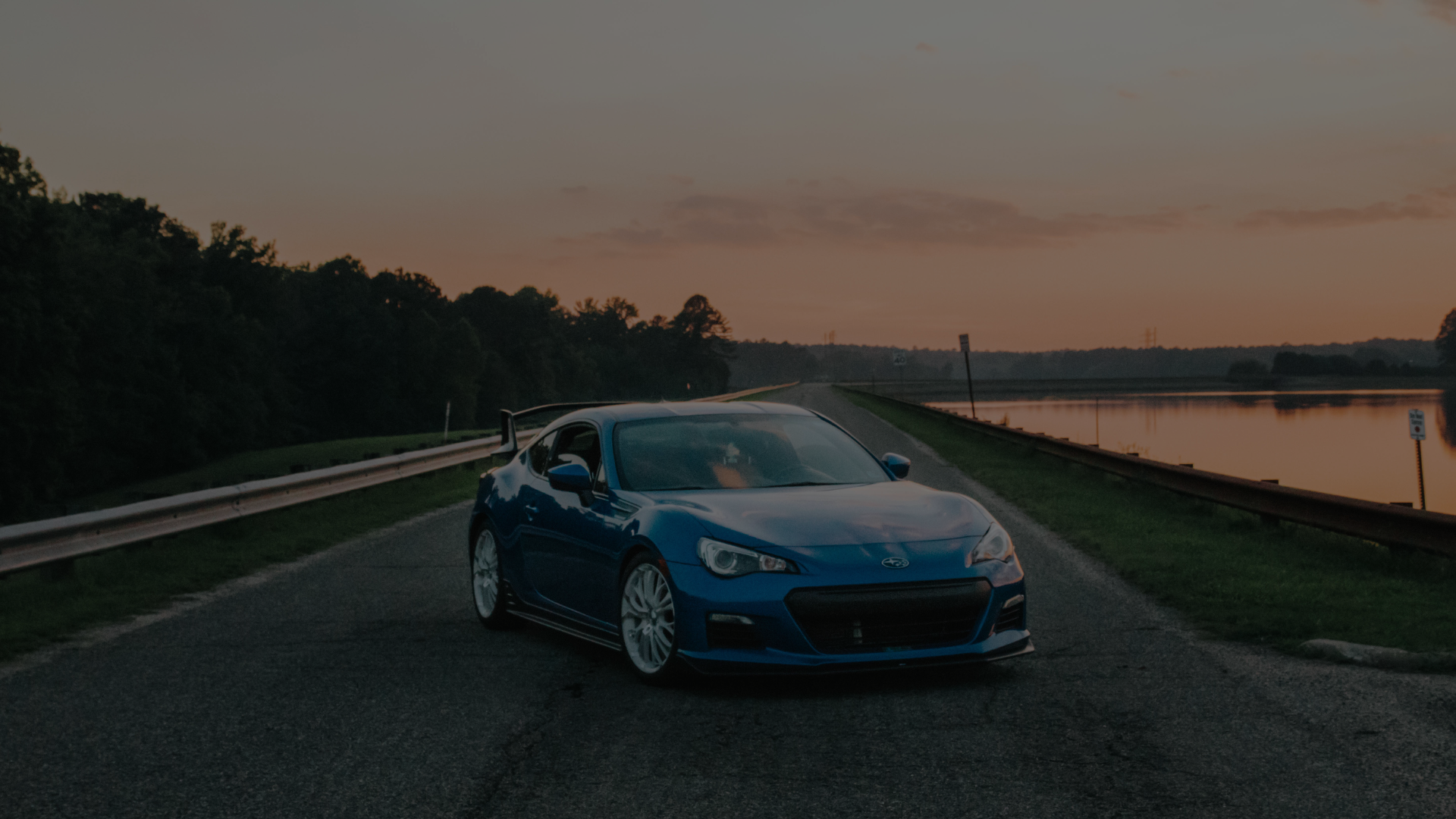 ورشة متنقلة لصيانة السيارات في الموقع